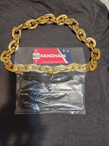 New MLB SEATTLE MARINERS Jumbo Gold Fan Chain Necklace JROD SHOW Julio Rodriguez - Picture 2 of 4