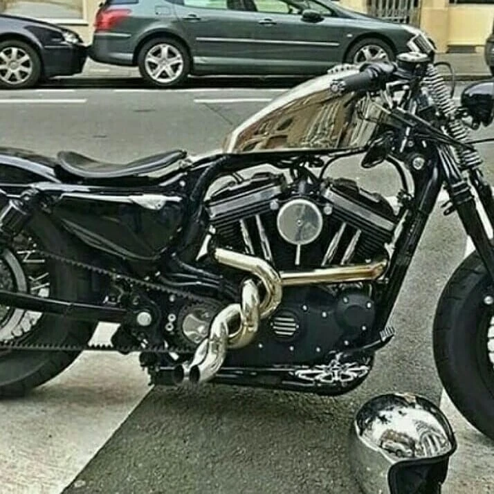 Custom motorbike store exhaust