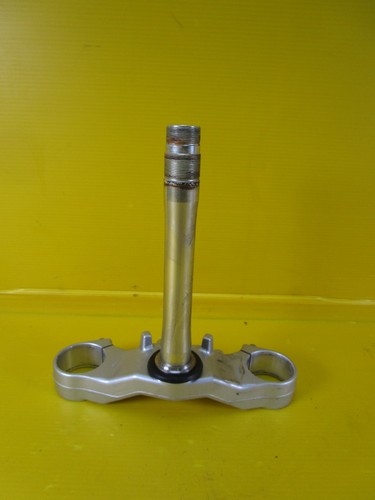 06 07 2006 2007 YAMAHA R6 R6R LOWER TRIPLE TREE FORK CLAMP STEM BEARING STR8 OEM - Picture 4 of 4