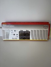 Hornby OO Gauge R8017 Track Pack System C - Level Crossing