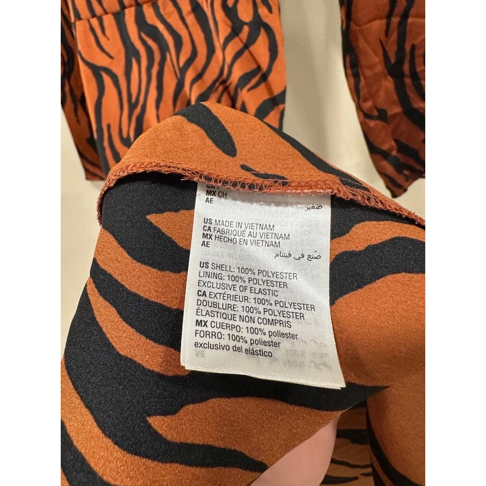 Vestido midi Bar III para mujer pequeño manga larga estampado animal naranja quemado Foto 4 de 4