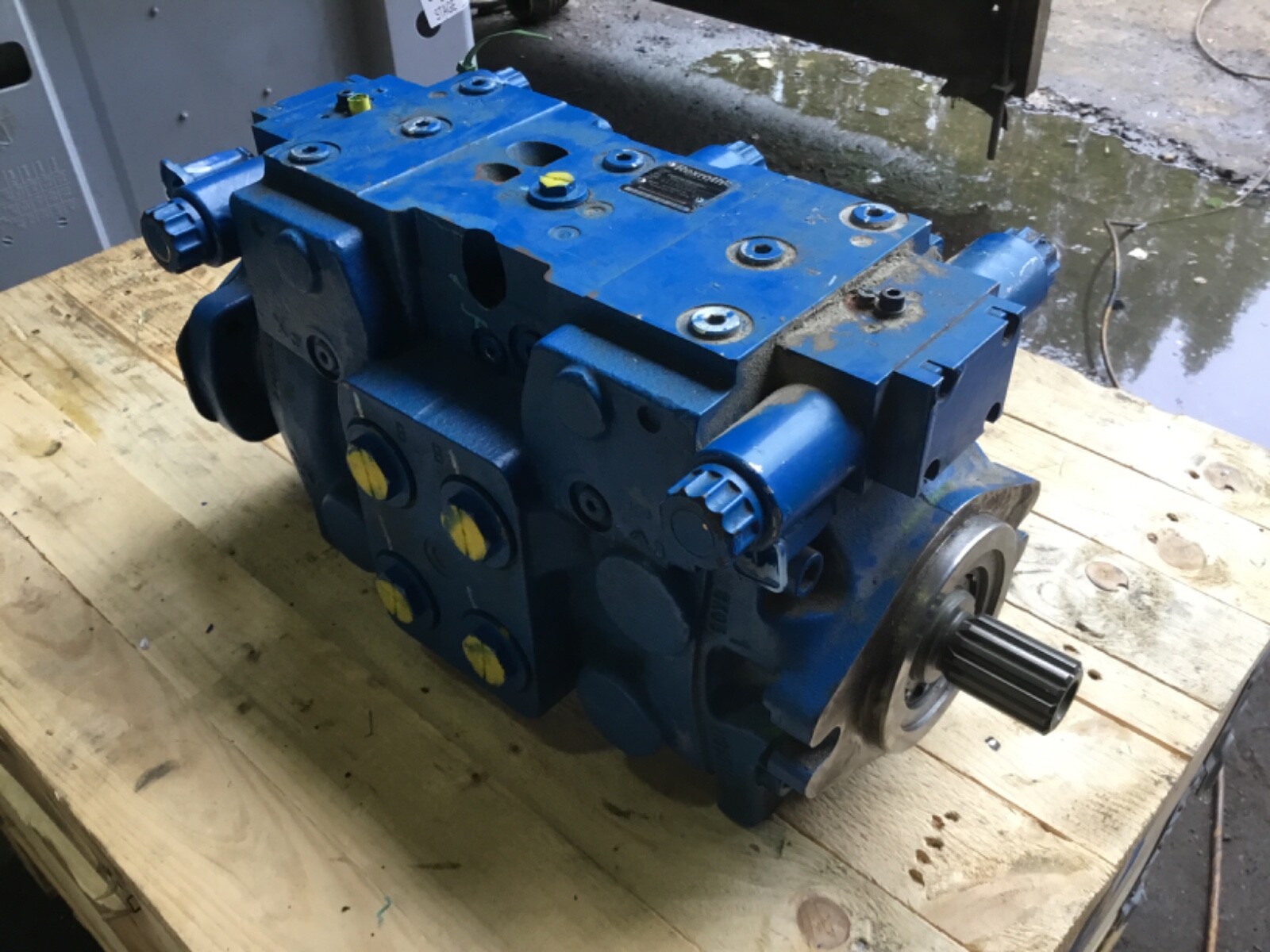 2018 REXROTH HYDRAULIC PUMP R902148832 S/N 44150344 | eBay
