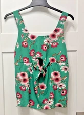 Harlow & Rose Green & Pink Floral Front Tie Sleeveless Blouse Size Small NWT