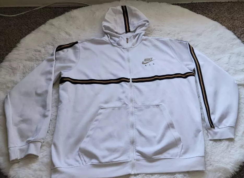 white zip up nike hoodie