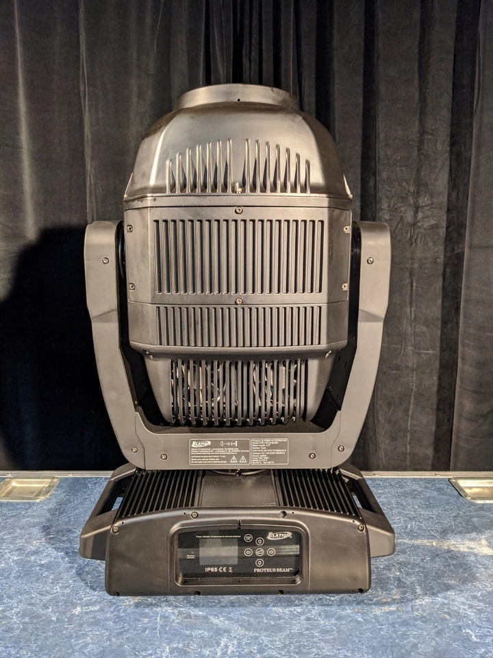 Elation Proteus Beam IP accesorio de cabezal móvil con clasificación para exteriores - se vende en pares con estuche Foto 4 de 4