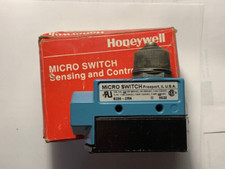 Honeywell Micro Switch PN BZE6-2RN  9632 NIB / New in Box with mounting screws