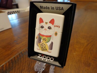 LUCKY CAT MANEKI NEKO WHITE MATTE ZIPPO LIGHTER MINT IN BOX