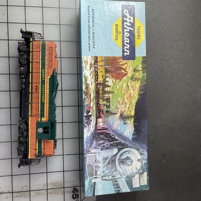 #ad Athearn HO Scale Great Northern GP 9 Diesel Locomotive #707 Engine Train DC $36.99