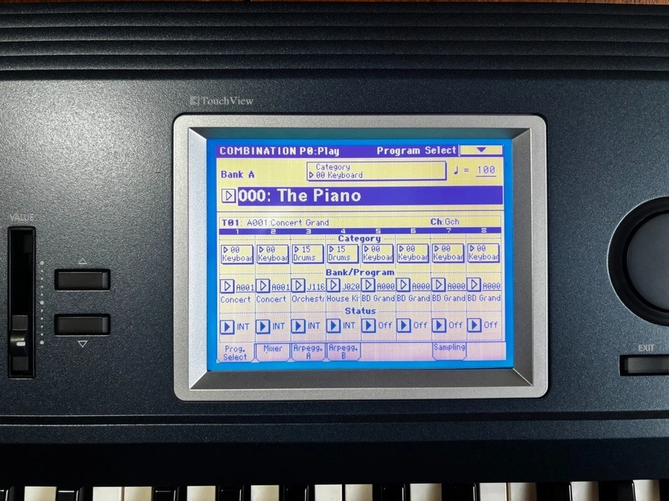 Korg TRITON Extreme 76-Key Music Workstation/Sampler New battery w/ case - Image 4 of 4