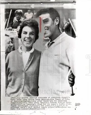 1959 Press Photo Alex Olmedo Maria Bueno tennis - dfpb73911