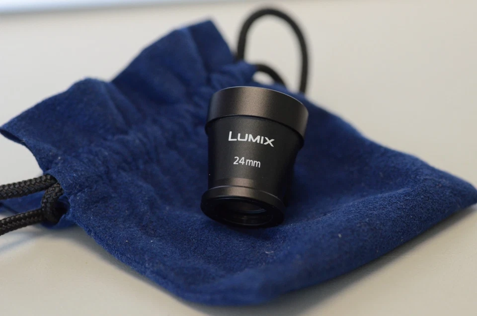 松下 Lumix DMW-VF1 24 毫米 Brightline 外置取景器 (#0037) — 第 2/4 张图片