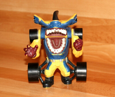 1995 Mattel Street Sharks Turbo Jab Gene Infusion Hammerhead Car
