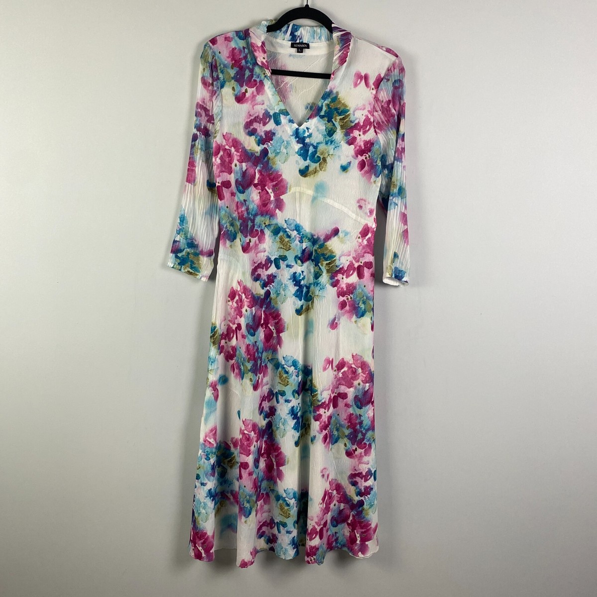 Komarov Floral A-Line Midi Dress Size Large V Neck 3/4 Sleeves Slit Komarov Floral A-Line Midi Dress Size Large V Neck 3/4 Sleeves Slit