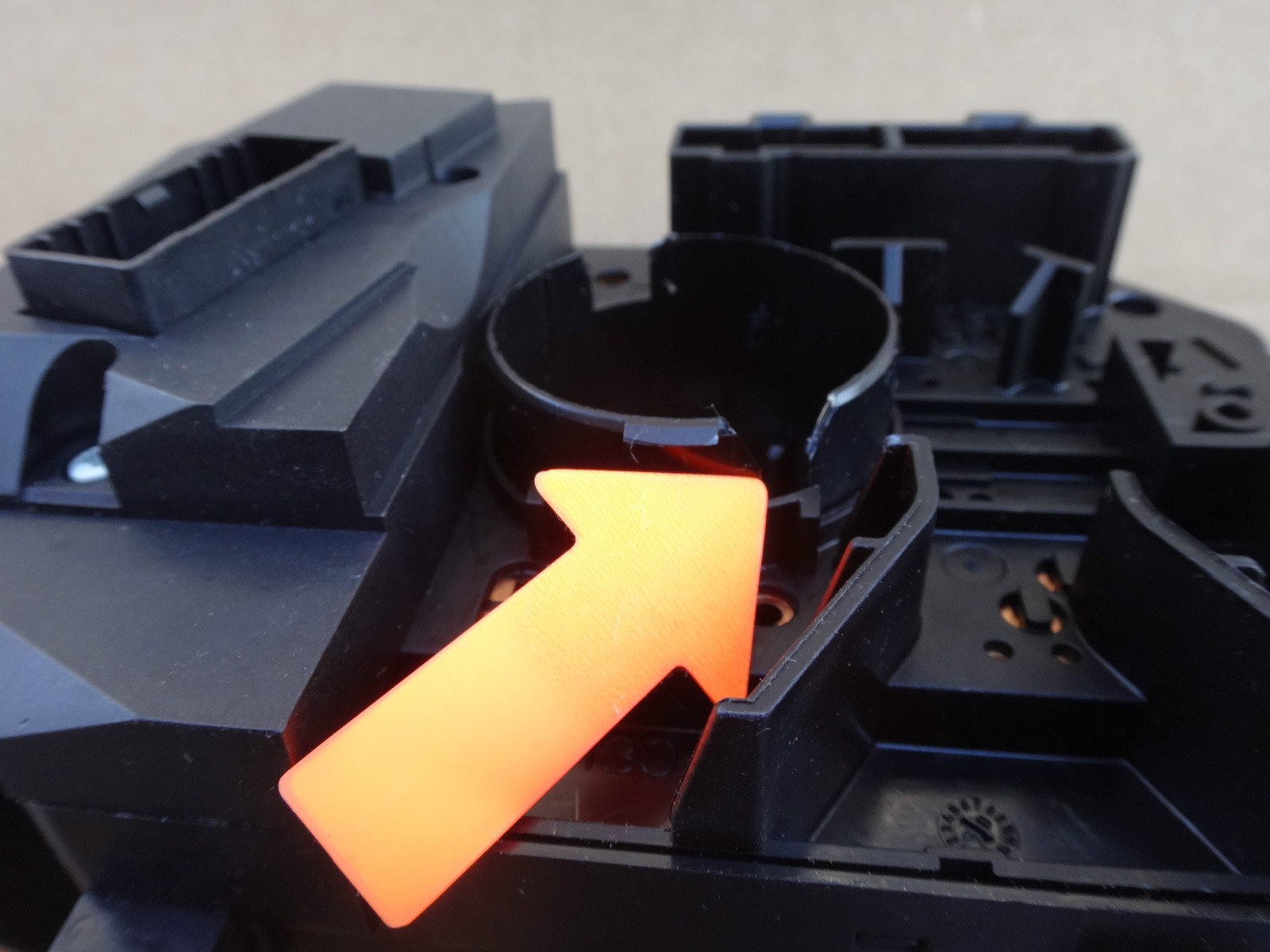 MASERATI  GT   STEERING COLUMN  SWITCH  WITH PART NO 000188224 NEEDS REPAIR 
