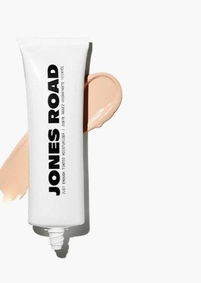 NWT Jones Road Just Enough Tinted Moisturizer