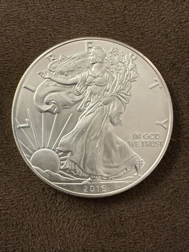2016 Walking Liberty 1 oz. .999 Fine Silver One Dollar US Coin