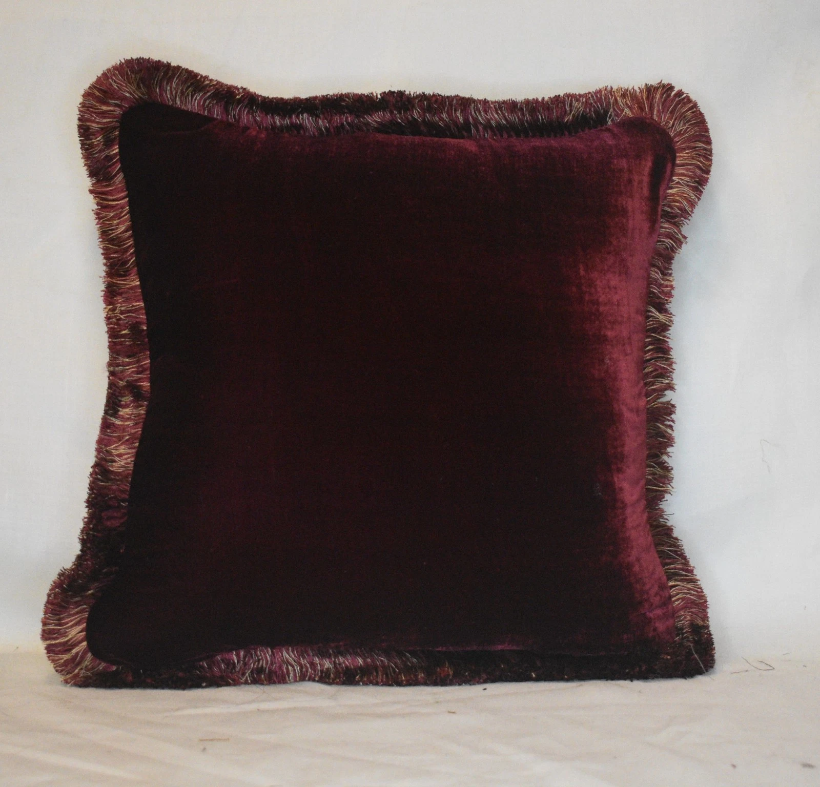 silk velvet burgundy decorative throw pillow with fringe
Opens in a new window or tab