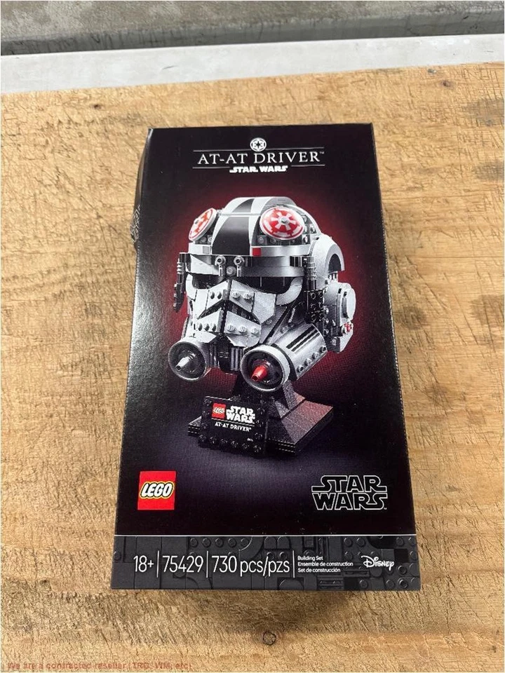 LEGO Star Wars: The Empire Strikes Back AT-AT Driver Helmet SEE DETAILS - Image 2 of 3