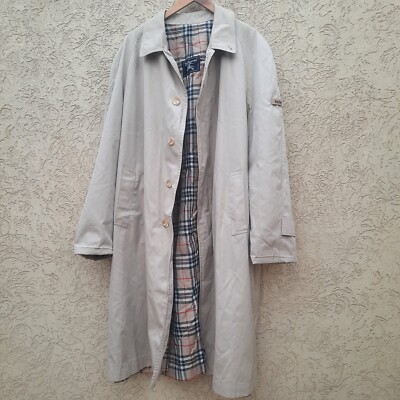 Burberrys' England Vintage Men's Burberry Nova Check Beige