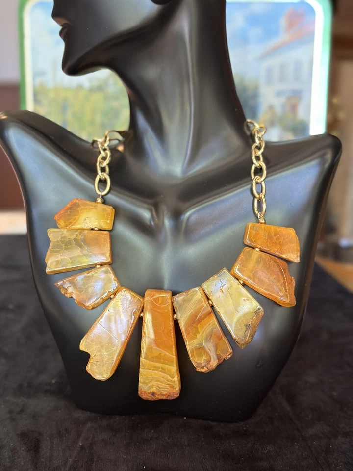 Collar llamativo piedras preciosas Barse tono dorado. Ágata amarilla. Tribal