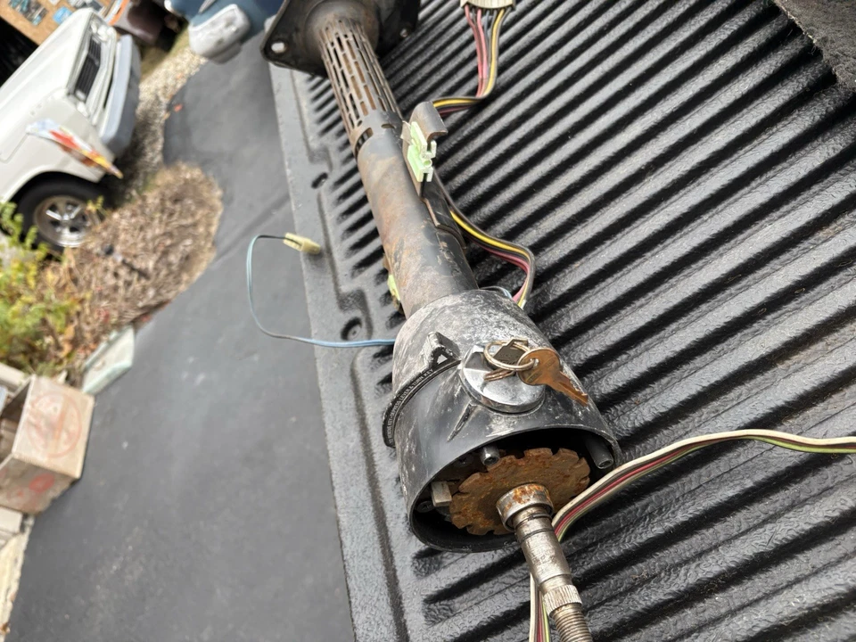 Plymouth Volare Steering Column - Image 2 of 4