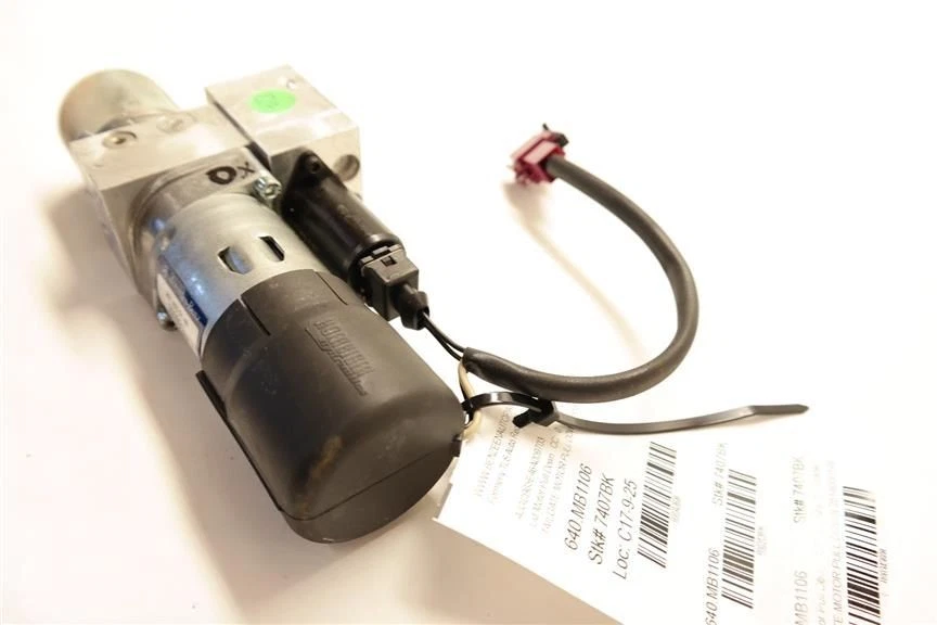 DECKLID/TRUNK/LIFTGATE/HATCH MOTOR ACTUATOR 2518000148 For 2006 MERCEDES-BENZ R - Image 3 of 4