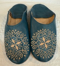 Moroccan Babouche Leather Slippers Size EU 42 US Men  s 9 US Womens 10
