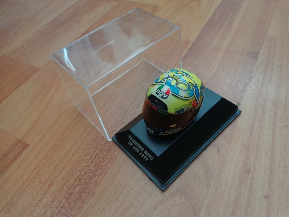 MINICHAMPS 1/8 Valentino Rossi Gp 250 Aprilia 1999 Moto Fahrrad AGV Rennen Helm - Bild 2 von 3