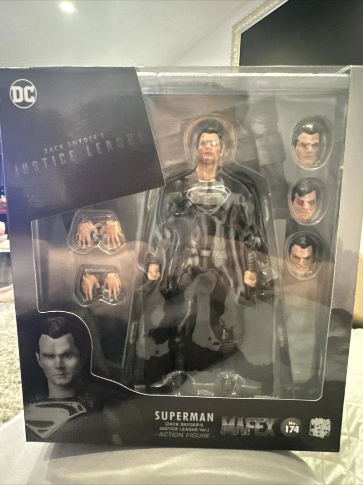 FIGURA DE ACCIÓN MEDICOM MAFEX NO 174 DC COMICS LIGA DE LA JUSTICIA SUPERMAN 6" 1/12 Foto 3 de 4
