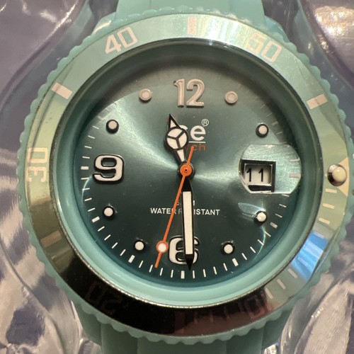 Ice-Watch 000155 Ice Turquoise Uhr 44mm sehr guter Zustand neue Batterie verbaut.