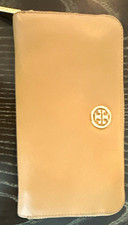 Tory Burch Robinson Zip Continental Wallet Tan Saffiano Leather Gold Logo