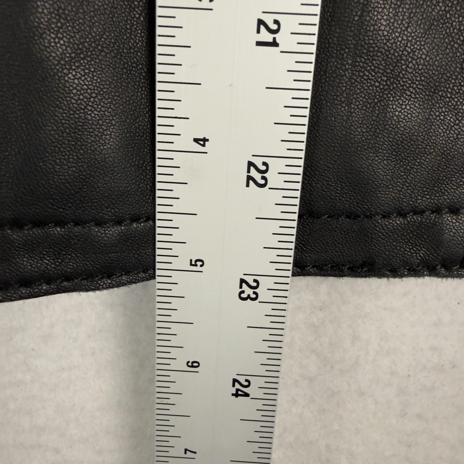 BERNARDO Leather Jacket Black Button Front Lined … - image 9