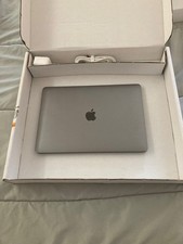 Apple MacBook Air 13 in Silver/Intel Core i5 1.60 GHz, 128 GB 8 GB Intel