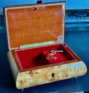 Reuge Music Box 144 Note | eBay