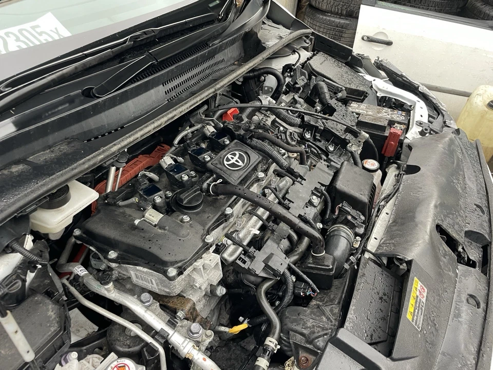 2024 TOYOTA COROLLA 1.8 HYBRID SPORT CVT COMPLETE 2ZR-FKE ENGINE 33k CAN HEAR - Image 2 of 4