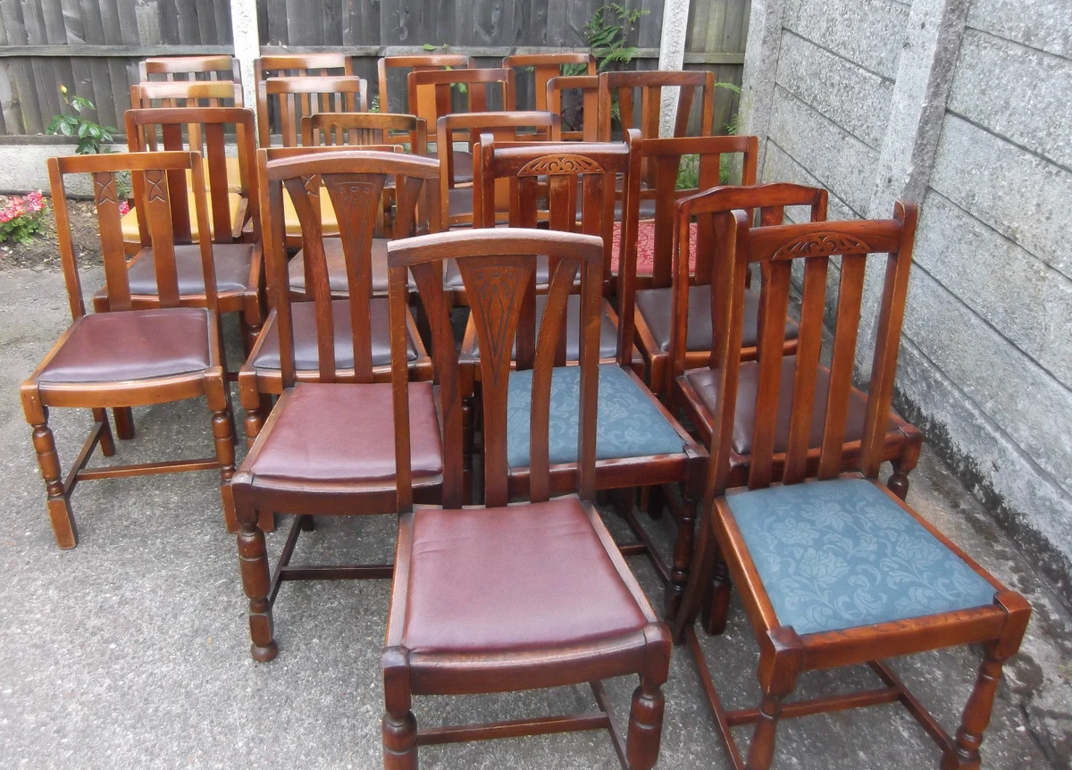 LARGE COLLECTION OF OAK 1920s DINING CHAIRS IDEAL FOR PUBS