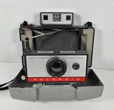 Vintage Polaroid Automatic 220 Land Camera Shutter works