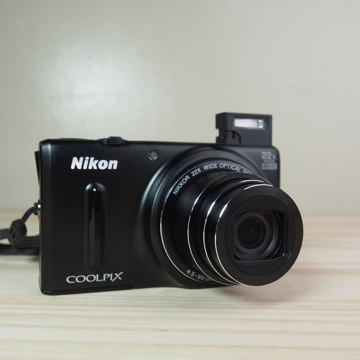 ジャンク品 Nikon COOLPIX S9600 ホワイト 22倍ズーム ジャンク