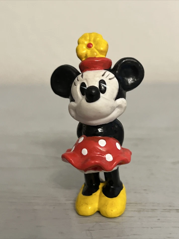 MINNIE MOUSE POLKADOT ПЛАТЬЕ ПИРОГ ГЛАЗ DISNEY 2,5» ФИГУРКА РЕДКАЯ ИГРУШКА - Изображение 3 из 4