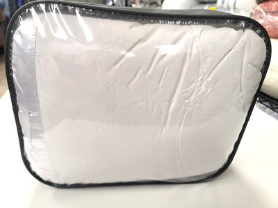 UNIKOME Oversized Lightweight Feather and Down Full/Quen Blanket White