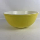 VINTAGE CORNING PYREX #404 ( A-32) NESTING LARGE 10" MIXING BOWL YELLOW