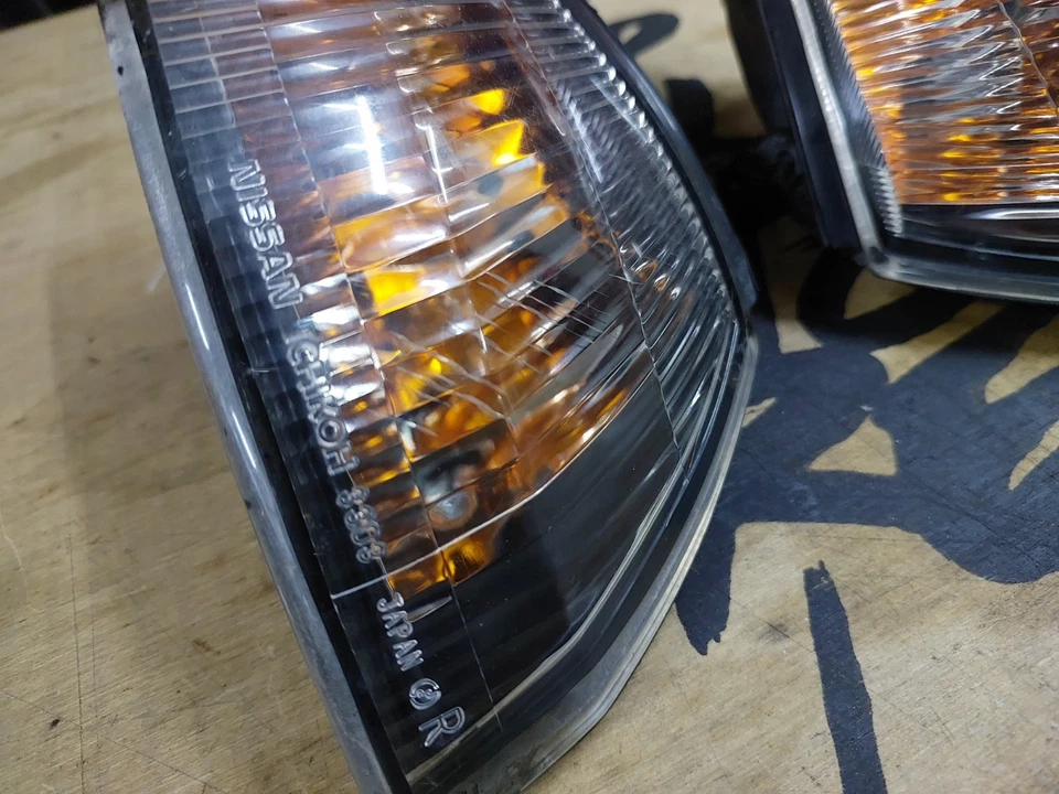 Skyline R32 HCR32 HNR32 GTS Cornerlights - Image 2 of 4