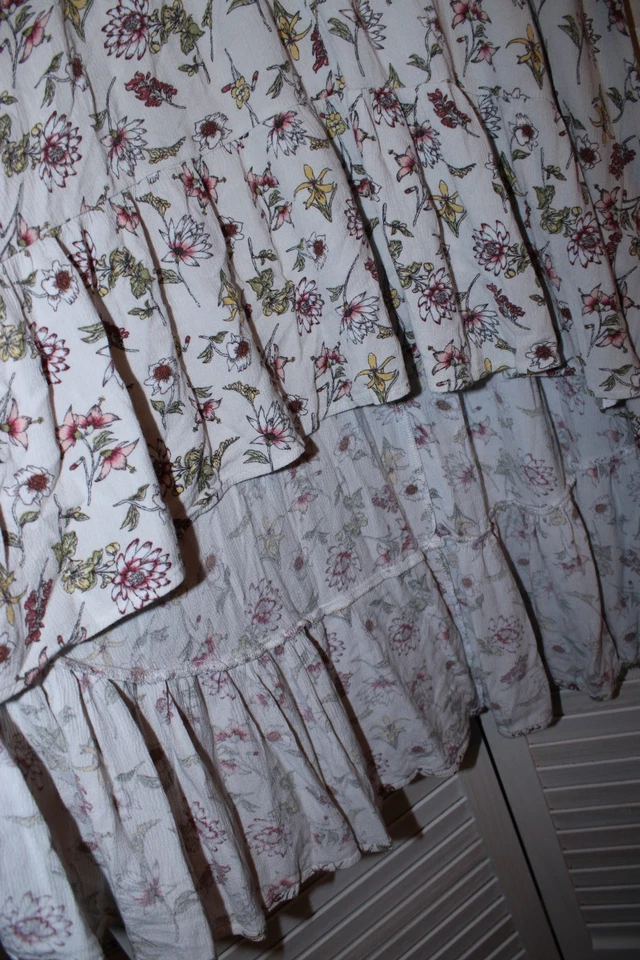 XHILARATION Falda Floral Asimétrica Dobladillo Alto Bajo Para Mujer’s Estilo Boho Talla XS Foto 4 de 4