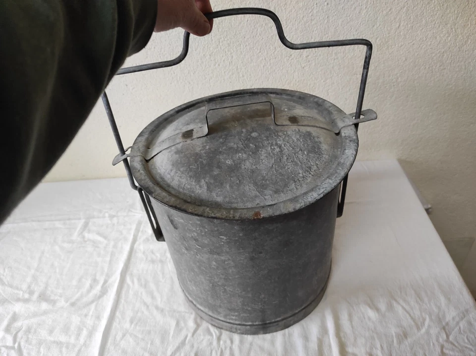 Ancienne Poubelle en galva, zinc 29cm de diamètre par 29cm de haut - Photo 3/4