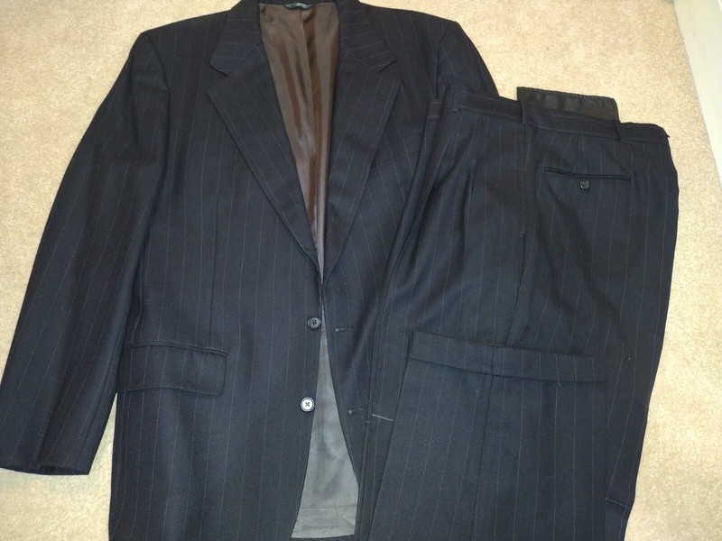 Men's 2 Piece Navy Blue Pinstripe Suit 44 X Long From Mark Shale chalkstripe