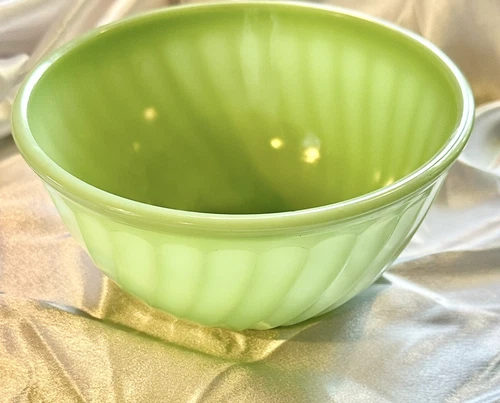 8" Fire King Jadeite Swirl Bowl Vintage Oven Ware Mixing Green Glass Made In USA