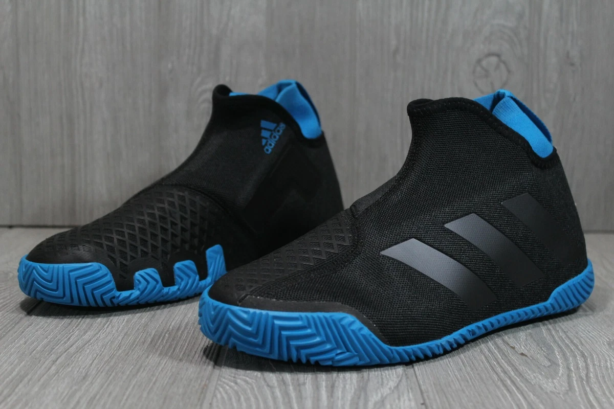 Laceless sales tennis shoes