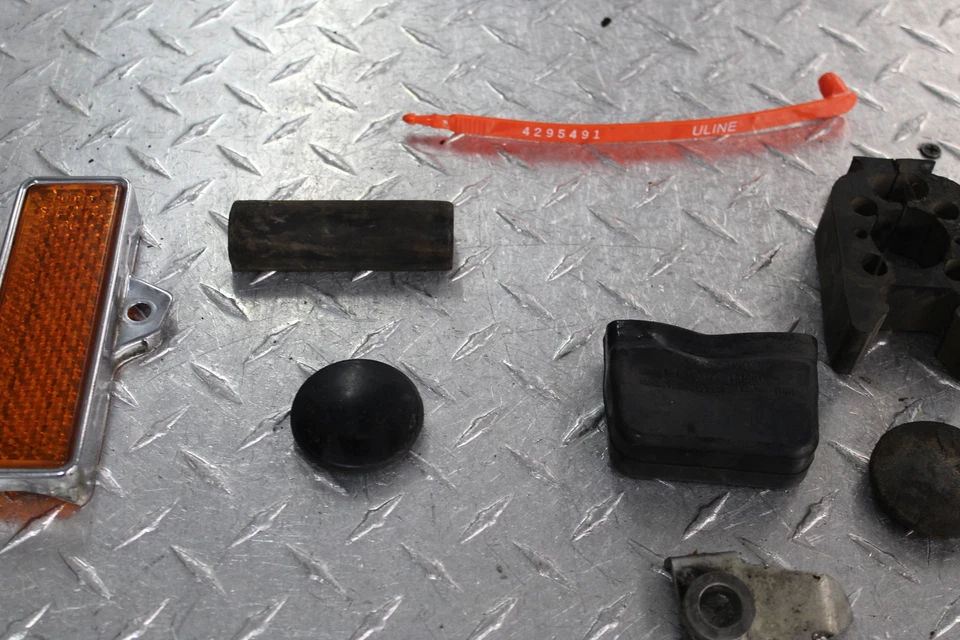 1974 年宝马 R75 6 硬件包螺栓划痕套装 — 第 4/4 张图片