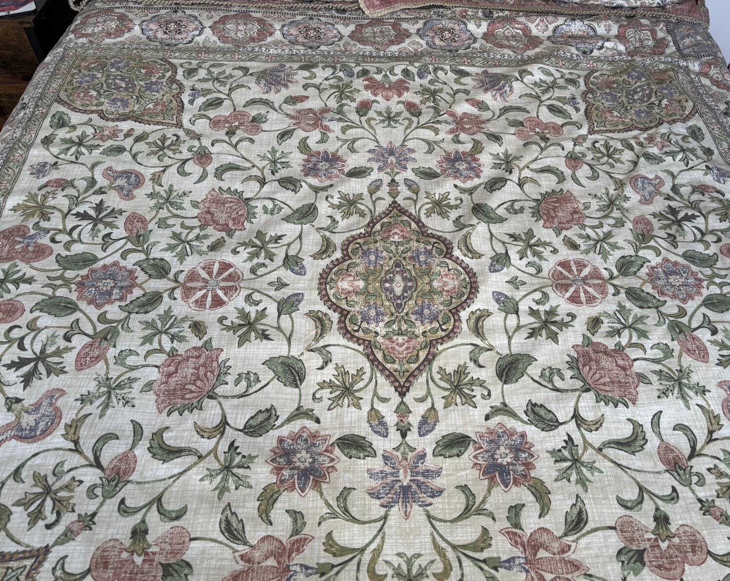 Dorma Vintage V&A Kalamkari Reversible Double Duvet Set + Four