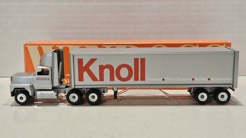 Vintage Winross Knoll Furniture Tractor Trailer 1/64